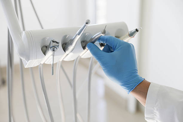 Professional Tooth Extraction technician working in Wewoka, OK